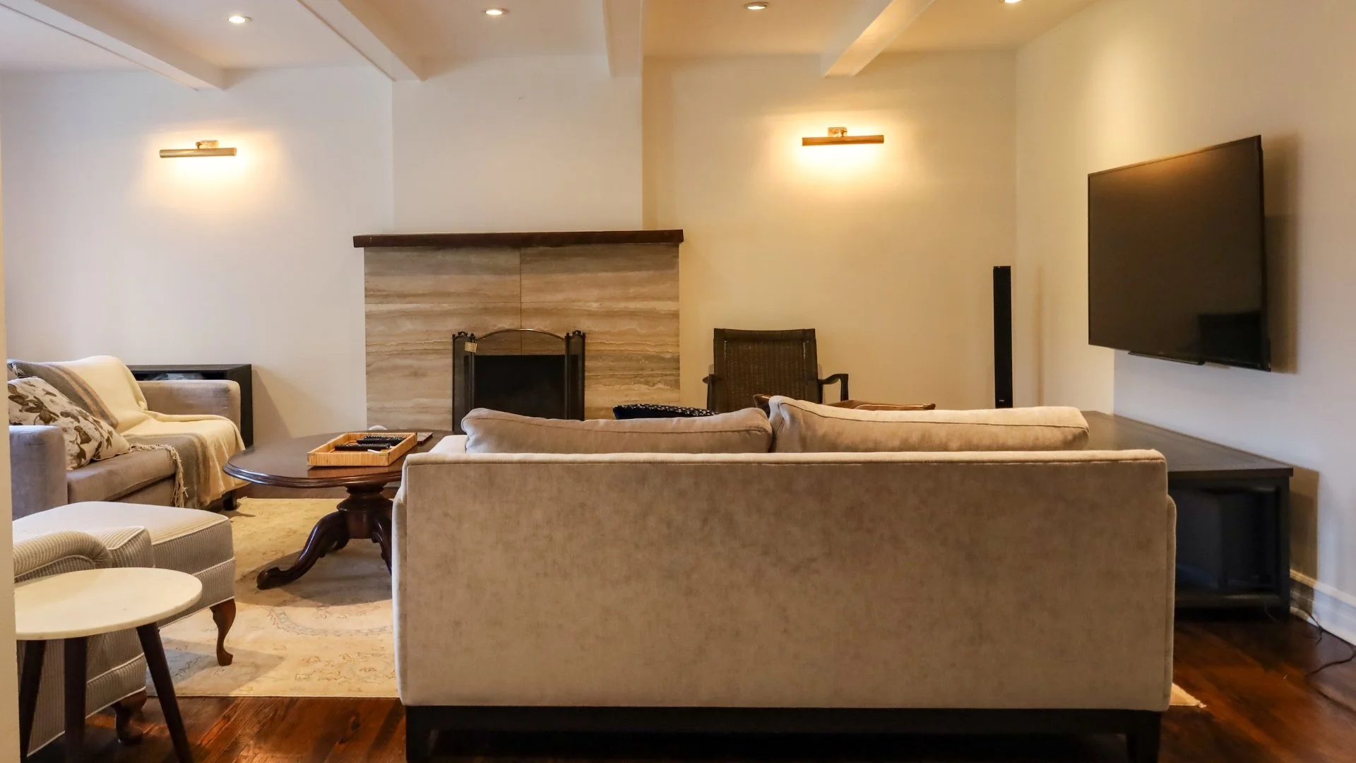 Professional residential painting in Toronto by Infinite Painting