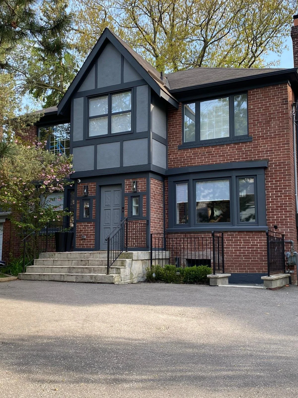 Exterior painting in Toronto